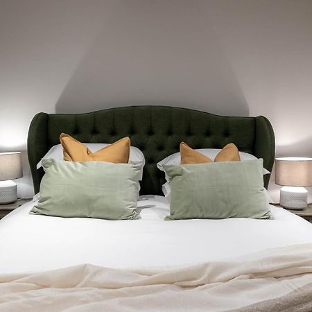 Three Bedroom Near Brick Lane By Belvilla London Bagian luar foto