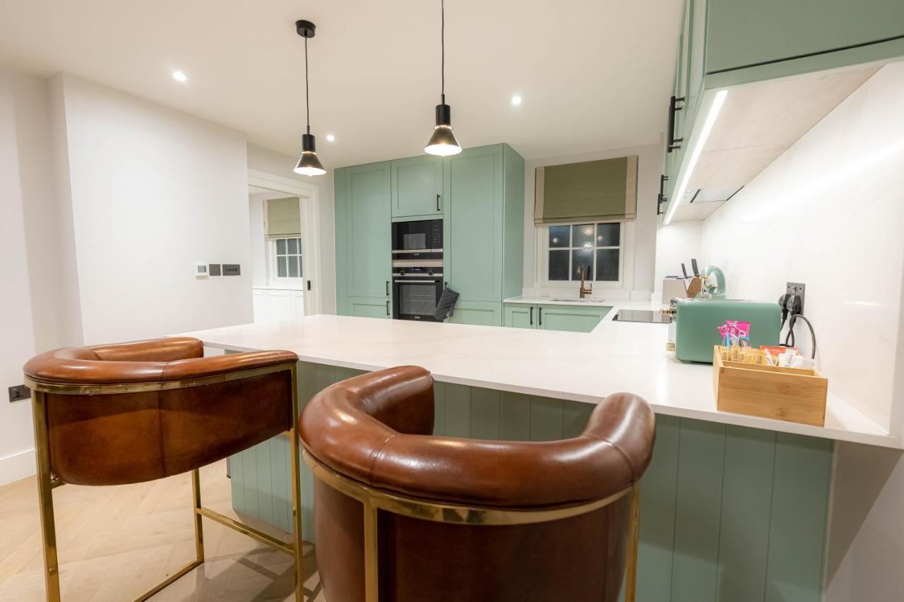 Three Bedroom Near Brick Lane By Belvilla London Bagian luar foto