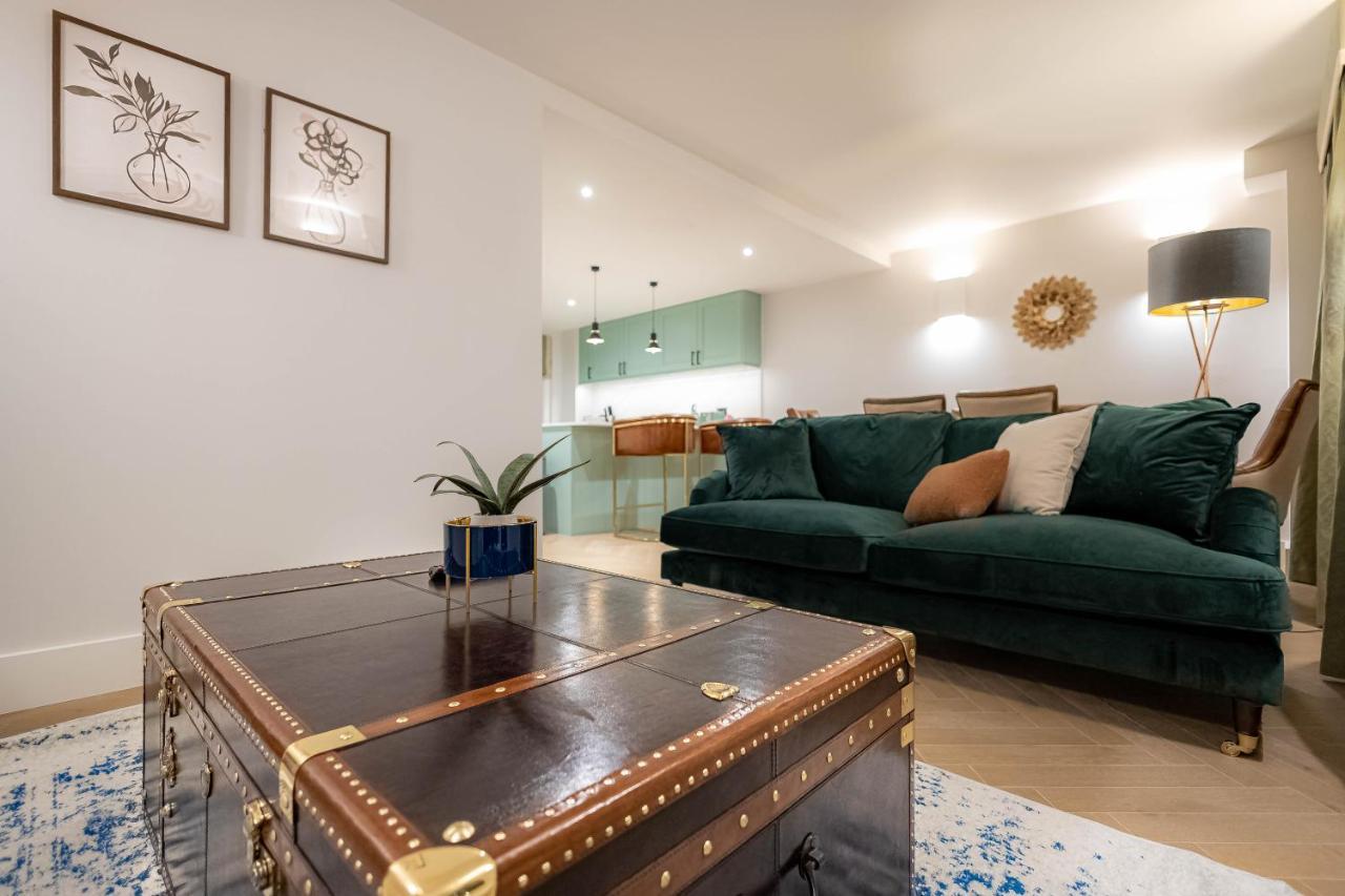 Three Bedroom Near Brick Lane By Belvilla London Bagian luar foto
