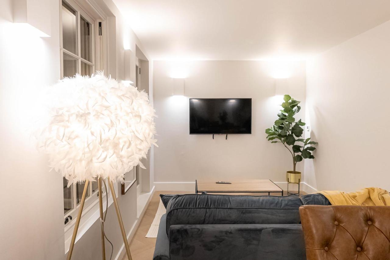Three Bedroom Near Brick Lane By Belvilla London Bagian luar foto