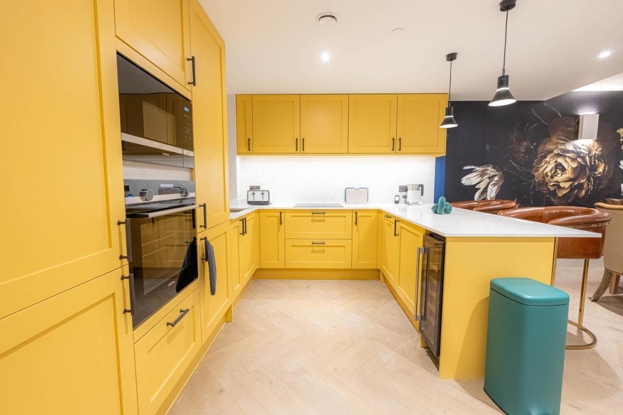 Three Bedroom Near Brick Lane By Belvilla London Bagian luar foto
