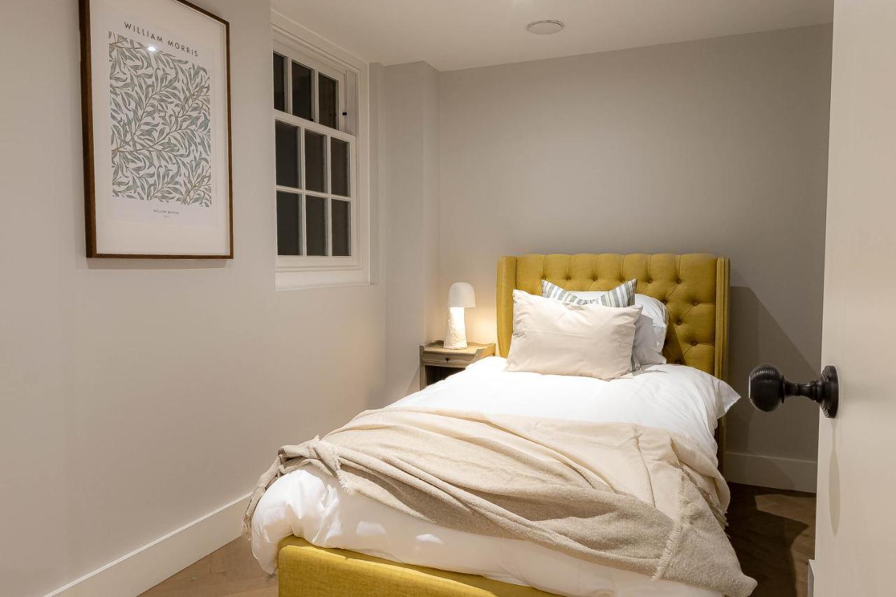 Three Bedroom Near Brick Lane By Belvilla London Bagian luar foto