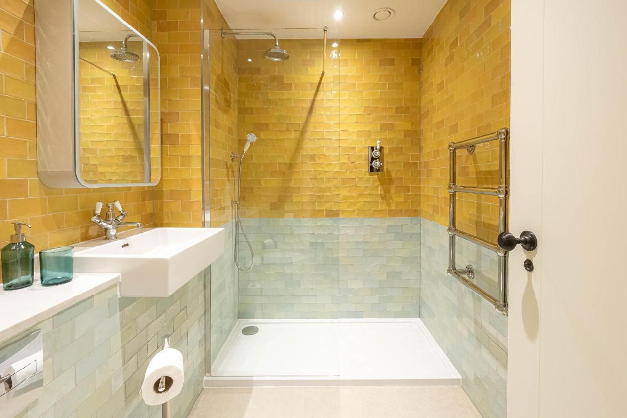 Three Bedroom Near Brick Lane By Belvilla London Bagian luar foto